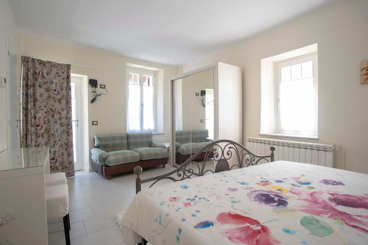 Casa Mia Villa Castelveccana Buitenkant foto