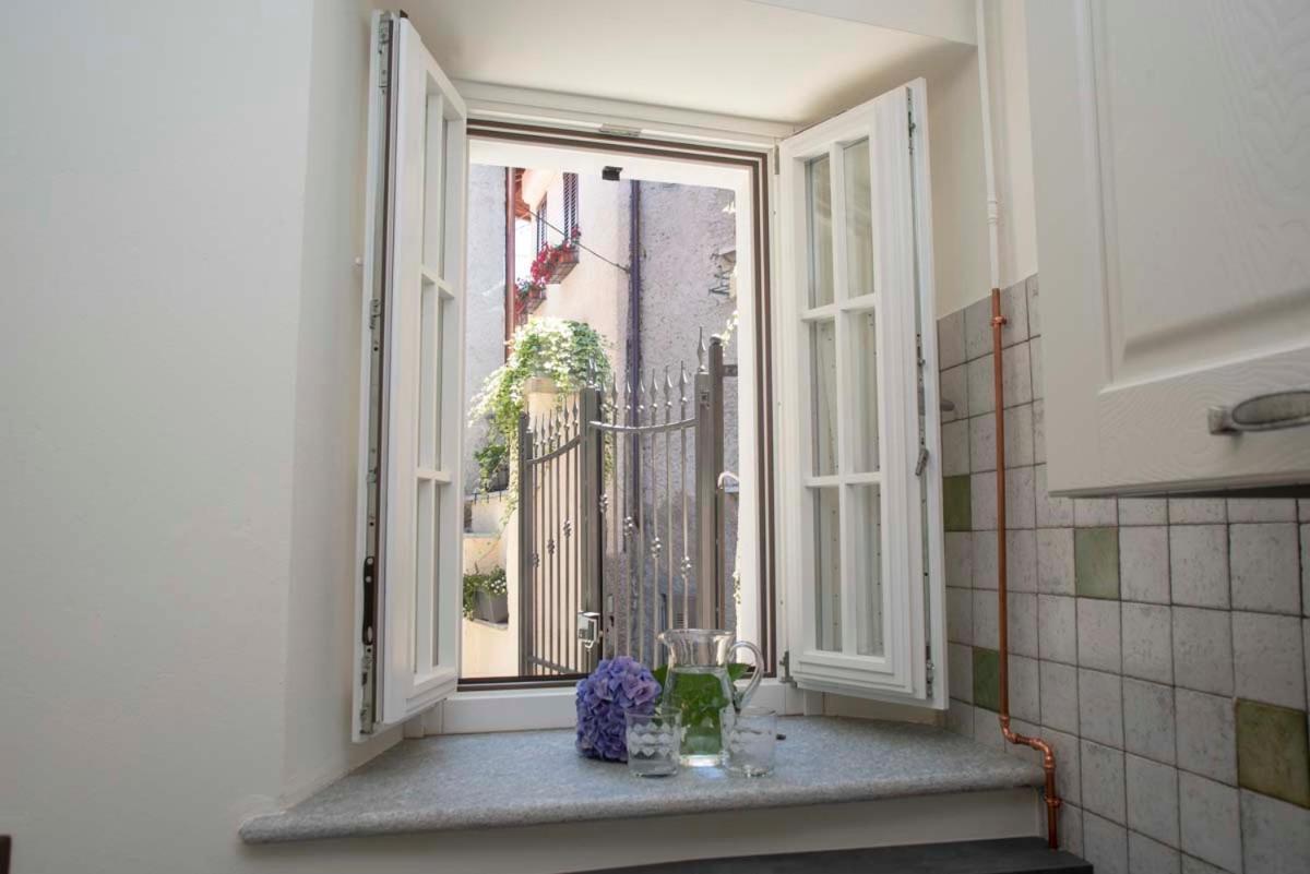 Casa Mia Villa Castelveccana Buitenkant foto